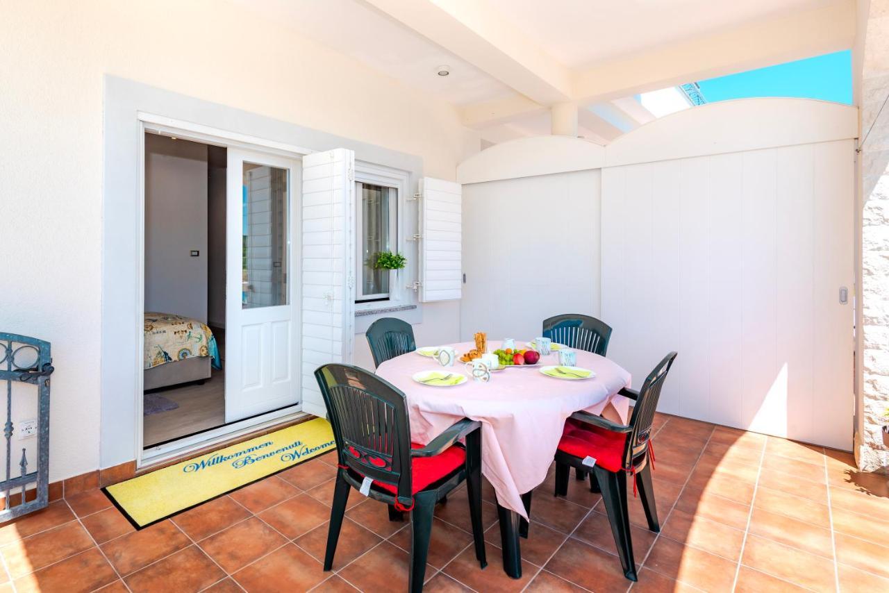 Apartment Bilice Beach ภายนอก รูปภาพ