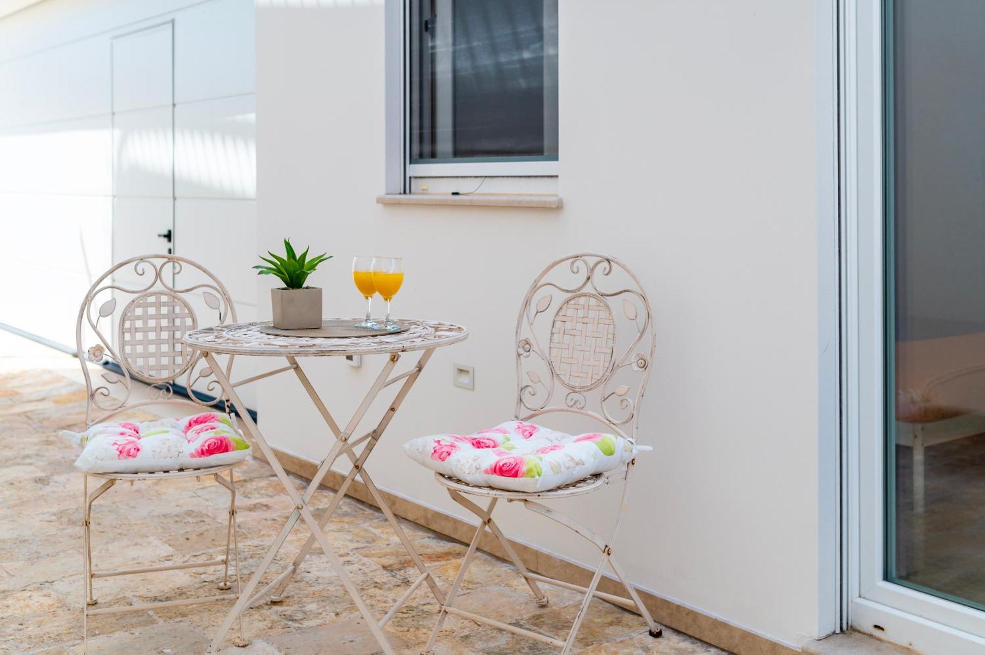 Apartment Bilice Beach ภายนอก รูปภาพ