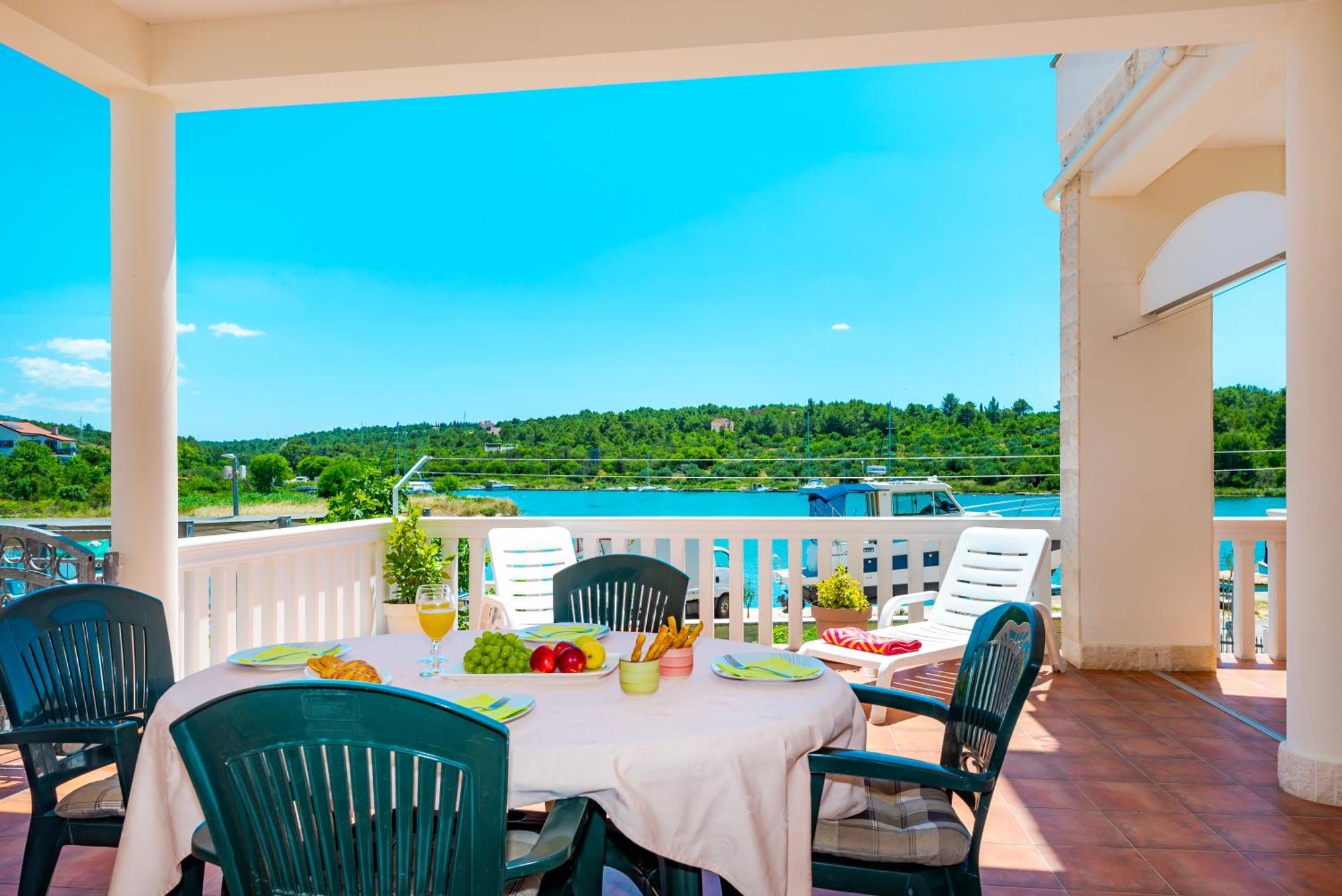 Apartment Bilice Beach ภายนอก รูปภาพ