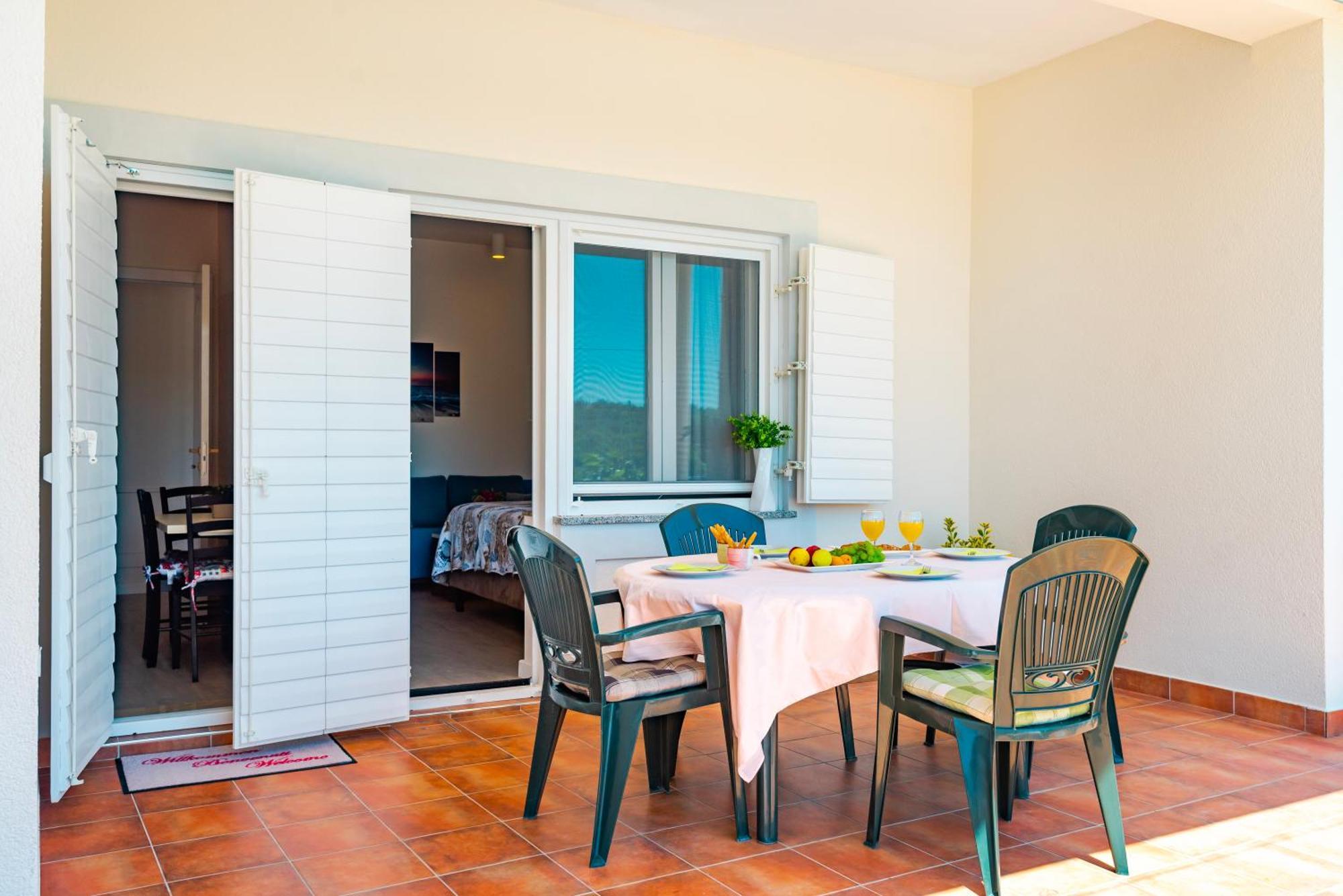Apartment Bilice Beach ภายนอก รูปภาพ