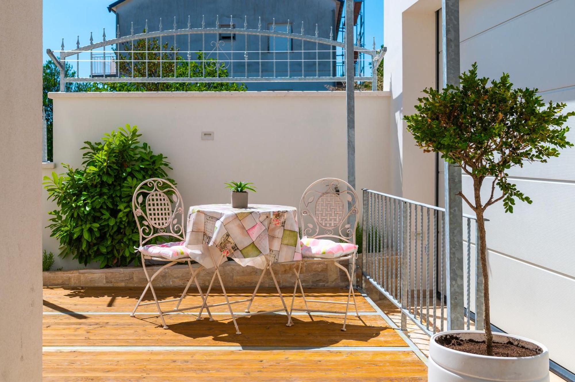 Apartment Bilice Beach ภายนอก รูปภาพ